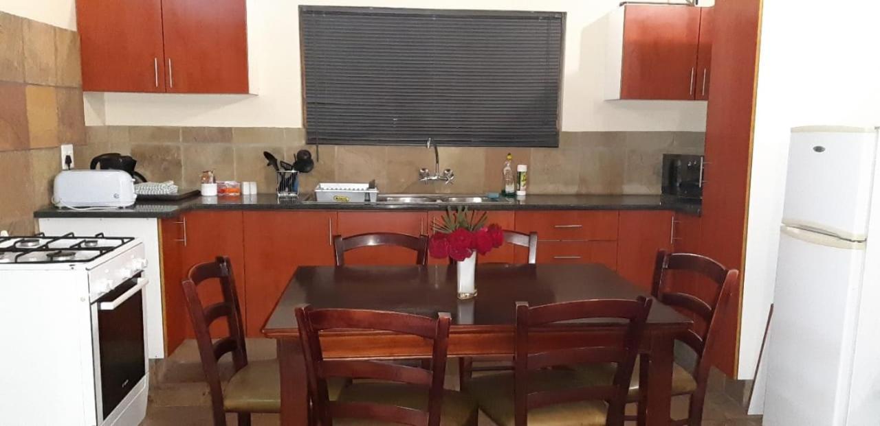 Hoopoe Haven Guest House Chartwell Luaran gambar